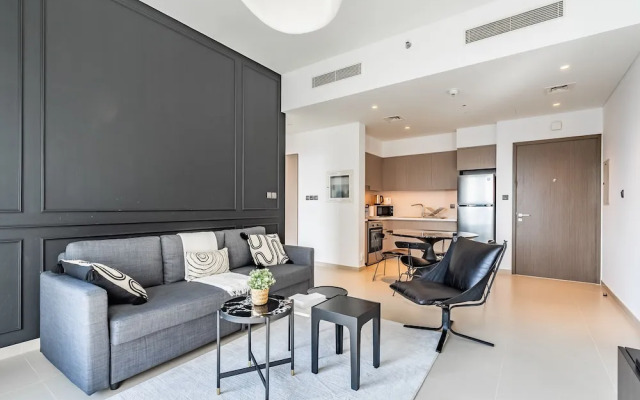 The Elevated Abode 1BHK Apt in Downtown