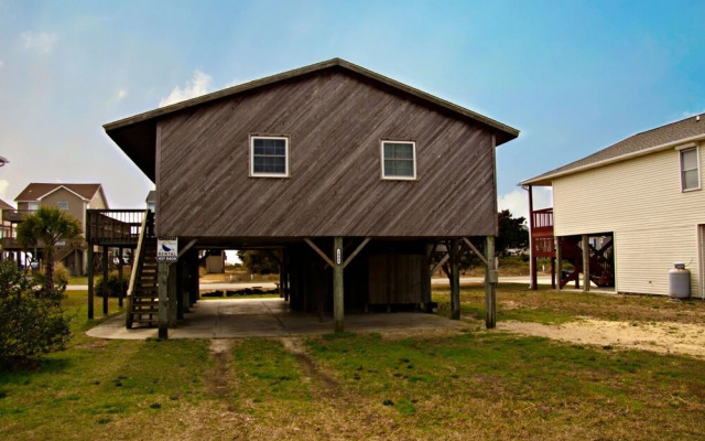 The Dwight - 3 Br Home