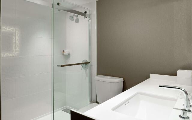 Hilton Woodland Hills / Los Angeles