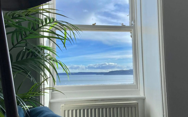 Scarborough Stays - Captain Bay Apartments