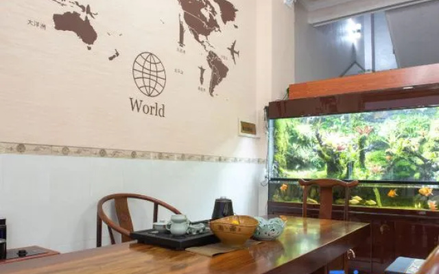Dongxing Guomen e Homestay