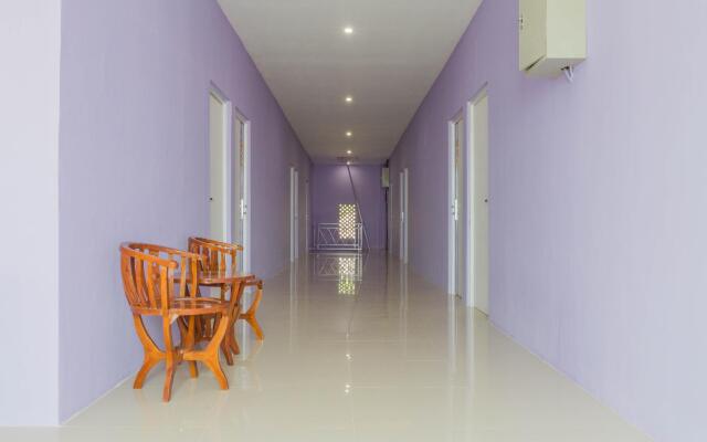 RedDoorz Plus @ Tuparev Cirebon 2