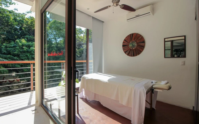 Luxury House Near Akumal Beach by Olahola