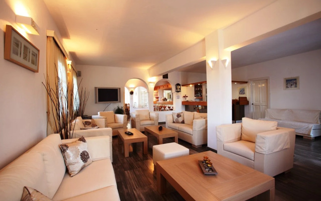 New Aeolos Hotel
