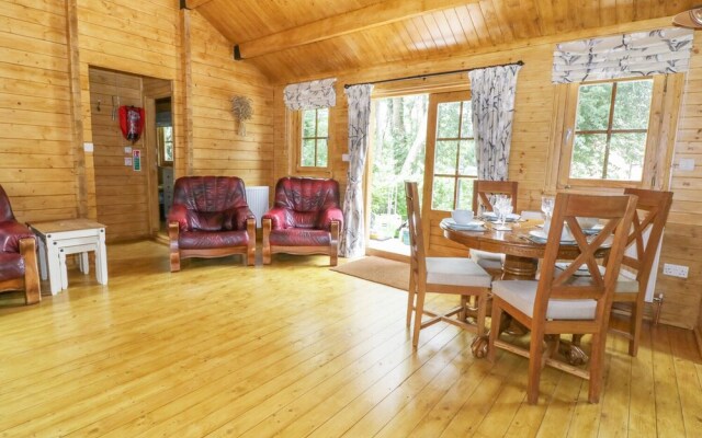Acorn Lodge