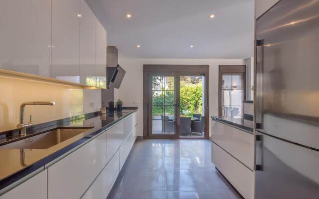 Aldea Blanca Luxury Townhouse