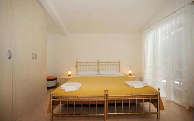 Hotel Bucaneve