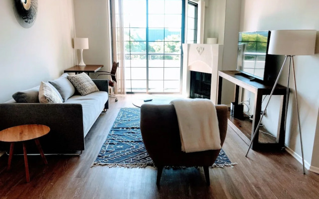 Lavish Suites At Bel Air