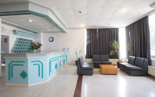 DebbieXenia Hotel Apartments