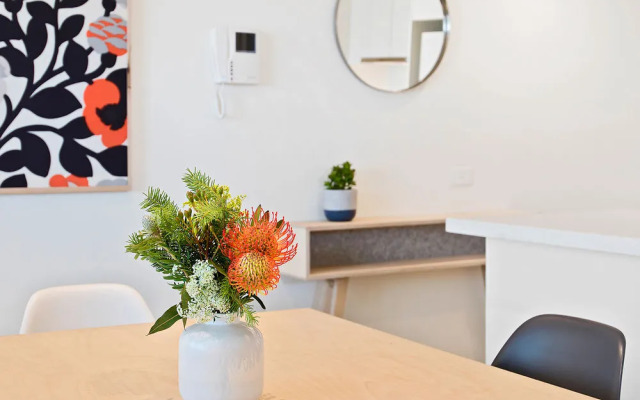 MJ Shortstay Bank Apartments