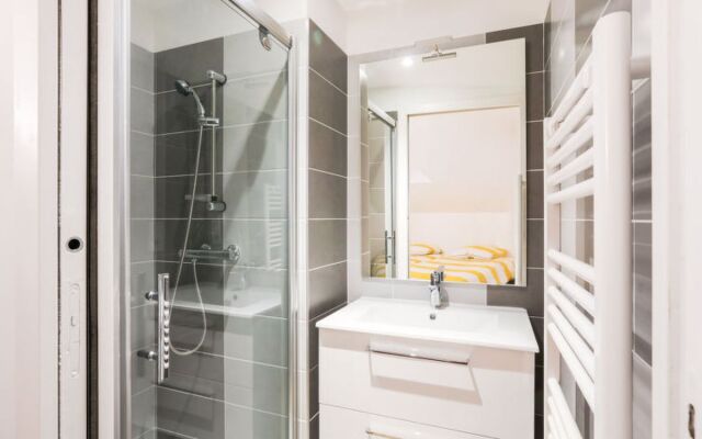 House Valombre Royan