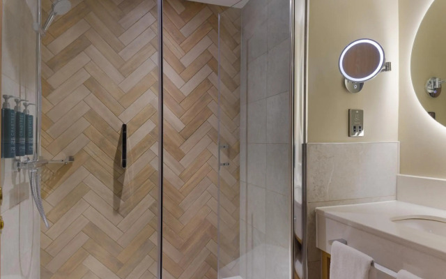 DoubleTree by Hilton Bristol North