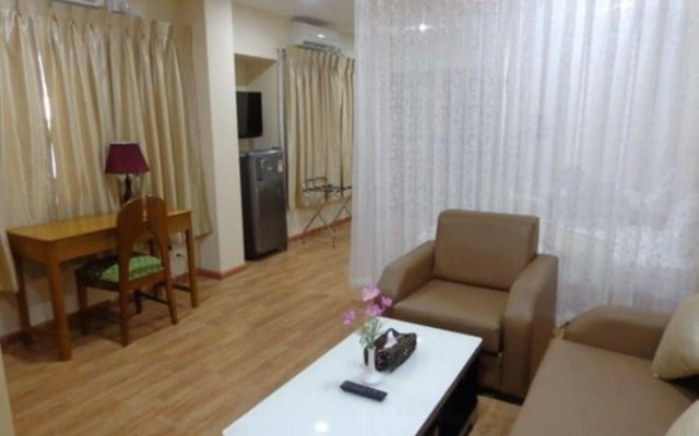 Royal Khattar Hotel