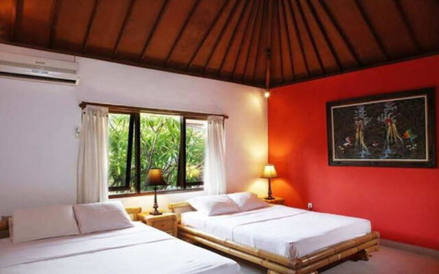 Yuli Bungalows