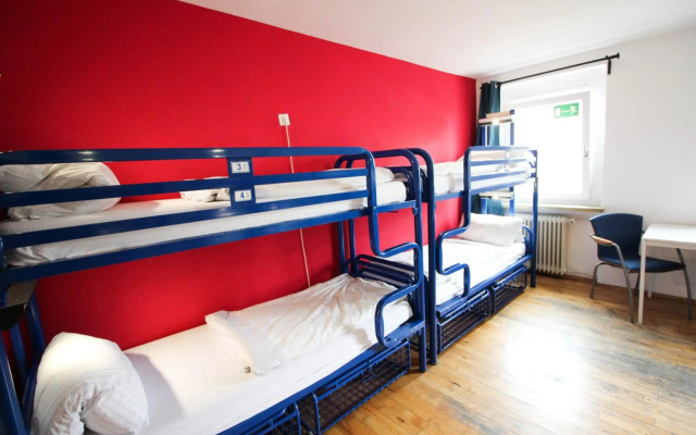 The 4 You Hostel & Hotel