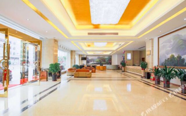 Campanile Hotel (Shenzhen Dalang Business Center Yangtai Mountain East Hotel)