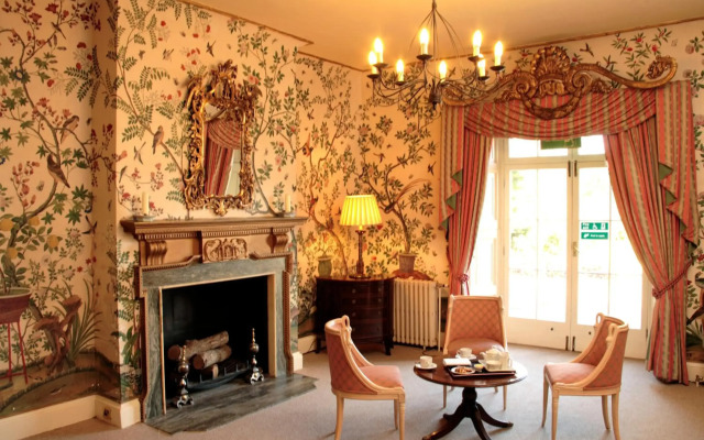 Donnington Grove Country Club