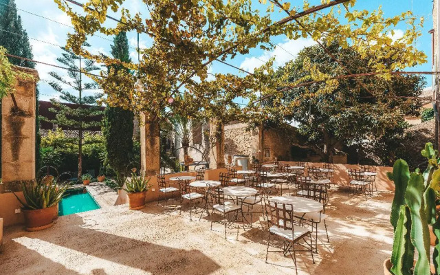 Yartan Boutique Hotel