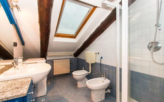 Cenisia Attic Apartment