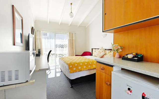 Motel Six – Guest Rooms – Whangarei