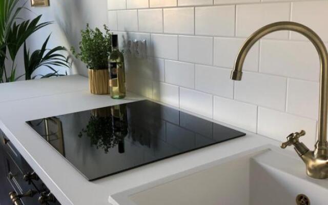 Blue Dior Apartment Warsaw