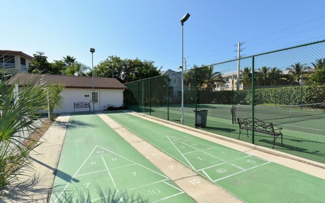 Runaway Bay Resort by BBG