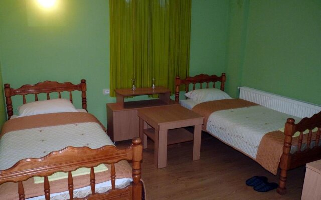 Hotel 24 Jul