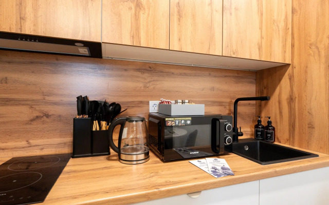 Студия на  улице Чирикова