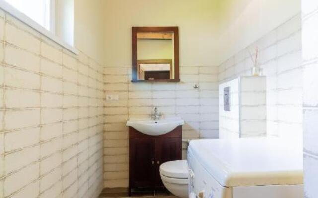 HomeMaker Apartment, By Cohost