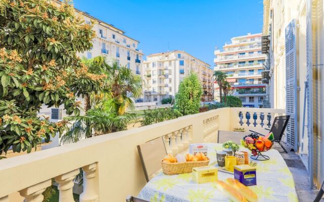 Via Italia AP1054 by Riviera Holiday Homes