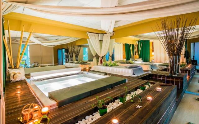 Golden Suites & Spa
