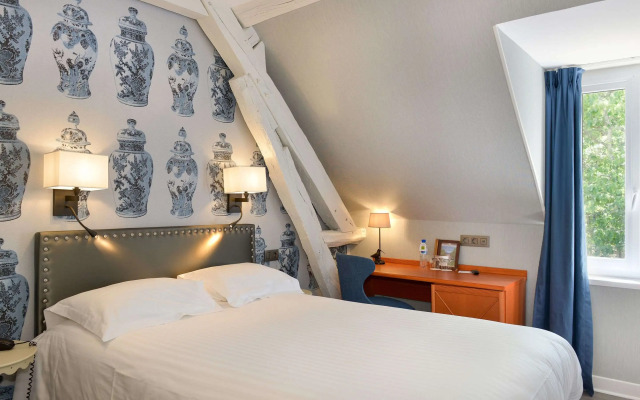 Logis Le Domaine De Valaudran