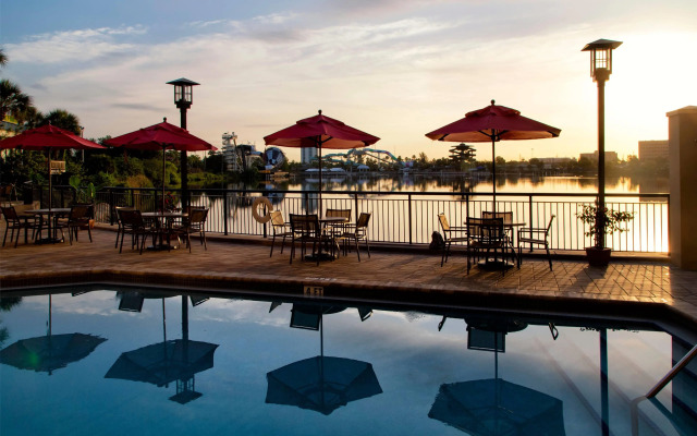 Ramada Plaza by Wyndham Orlando Resort & Suites Intl Drive