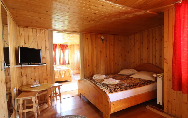 Pensiunea Dealul Frumos