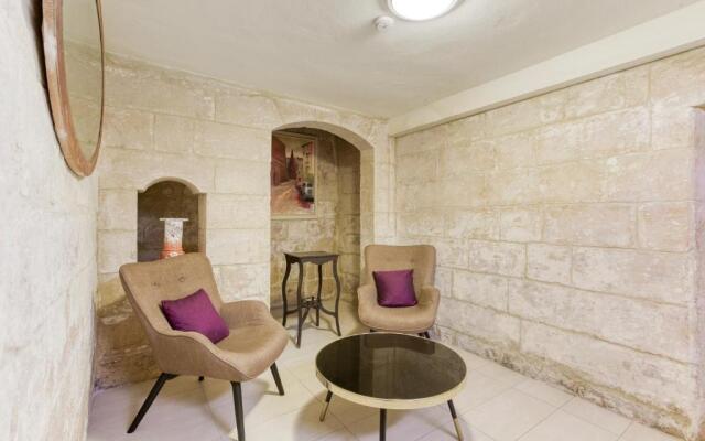 VLT214- Valletta 2 Bedroom Townhouse