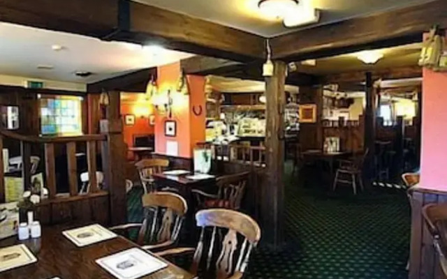 Oaklands Lodge Hotel