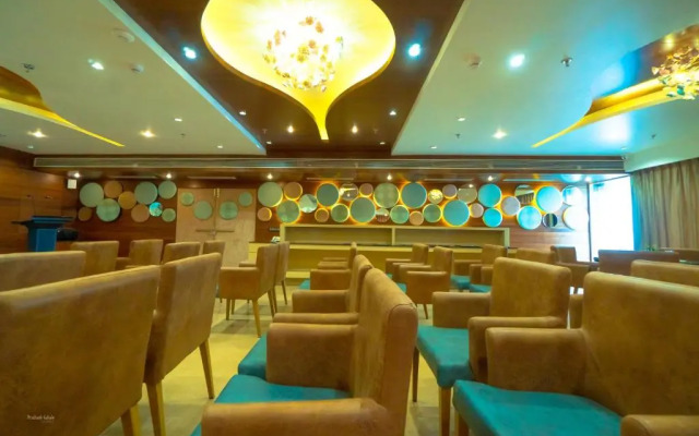 RG Exclusive Hotel-Akola