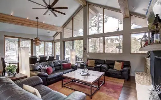 White Cloud Mountain Home