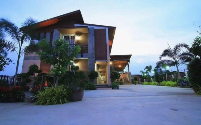 Nava Resort