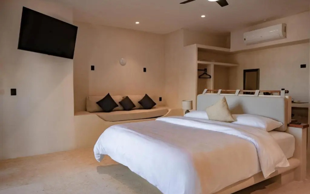 Beachfront Hotel Boutique DK