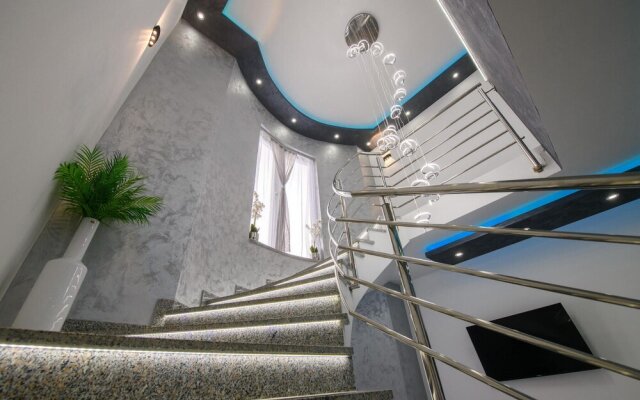 Stunning Home in Pula With Wifi and 7 Bedrooms