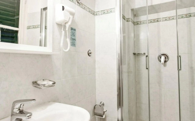 Hotel St. James