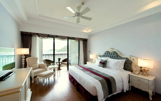 Vinpearl Golf Land Resort & Villas