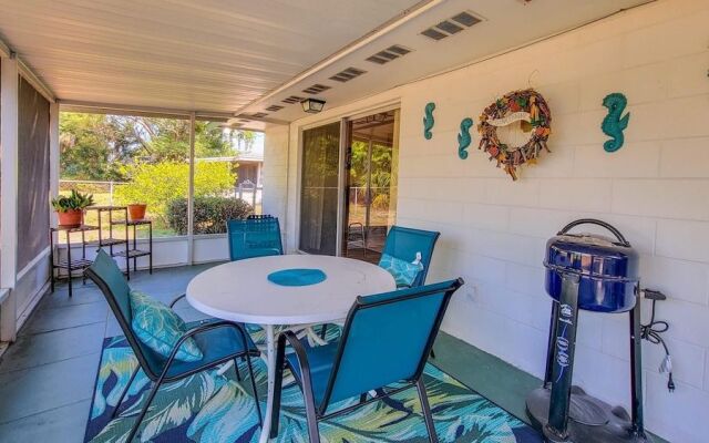 NEW Retro Relaxation in Stylish Rockledge Oasis