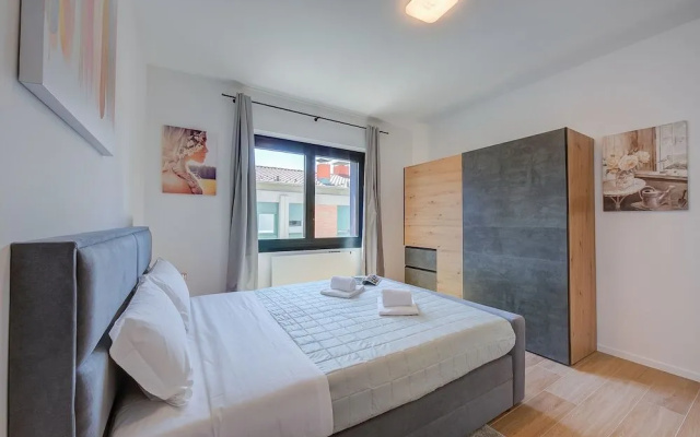 Boutique Apartment 7