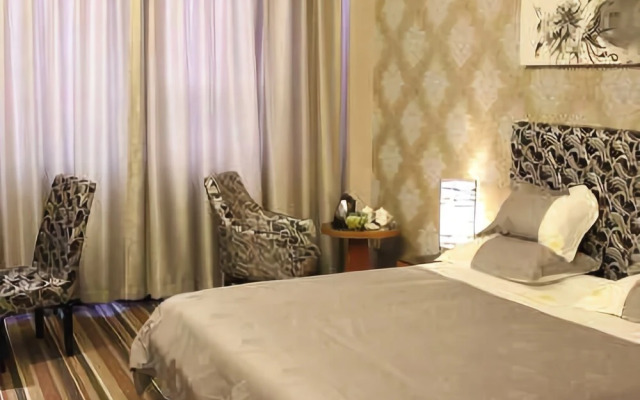 Float International Hotel