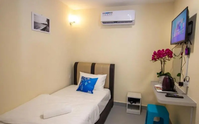 Southern Tip Hotel - City & 100m walk to McDonald's & FREE DOBI