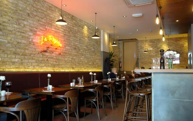 Kings Cross Inn Hotel