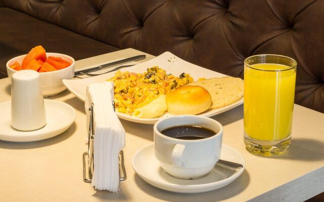 Lleras Green Hotel