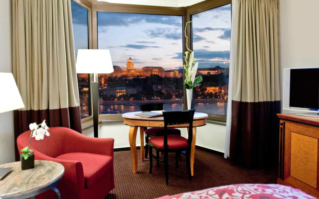 Sofitel Budapest Chain Bridge